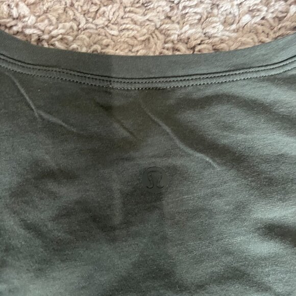 Lululemon Cropped Shirt - Picture 3 of 3